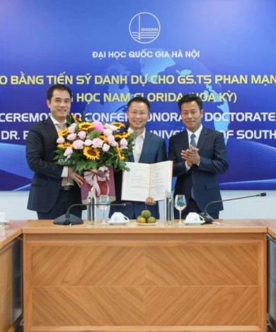 GS.TS PHAN MẠNH HƯỞNG – CỰU SINH VIÊN KHOA VẬT LÝ, TRƯỜNG ĐẠI HỌC KHOA HỌC TỰ NHIÊN CHIA SẺ : “RÈN LUYỆN THÀNH NHÀ KHOA HỌC UY TÍN ĐỂ TRỞ VỀ ĐÓNG GÓP CHO QUÊ HƯƠNG”